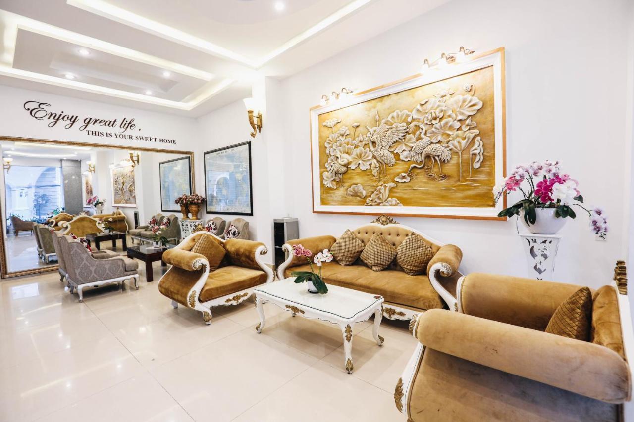 Skyview Hotel Dalat Luaran gambar